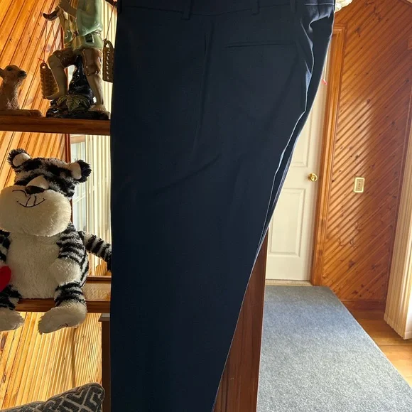 Men’s suit. Size 44R.